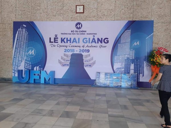 In Backdrop Phông Bạt